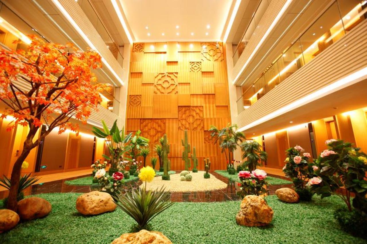 Panyu Hotel Canton Esterno foto